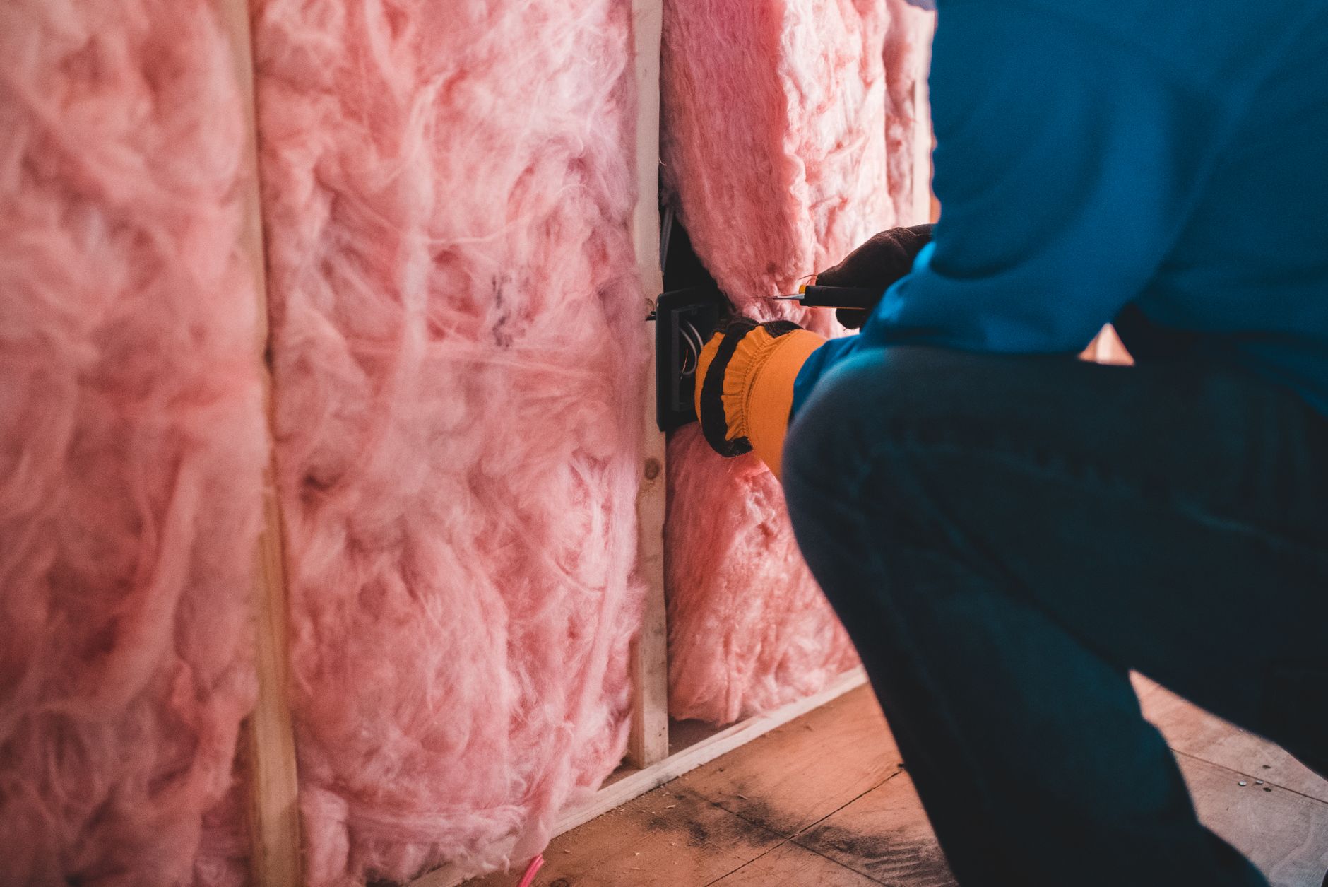 Isoler un mur extérieur : les points clés à comprendre avant les travaux